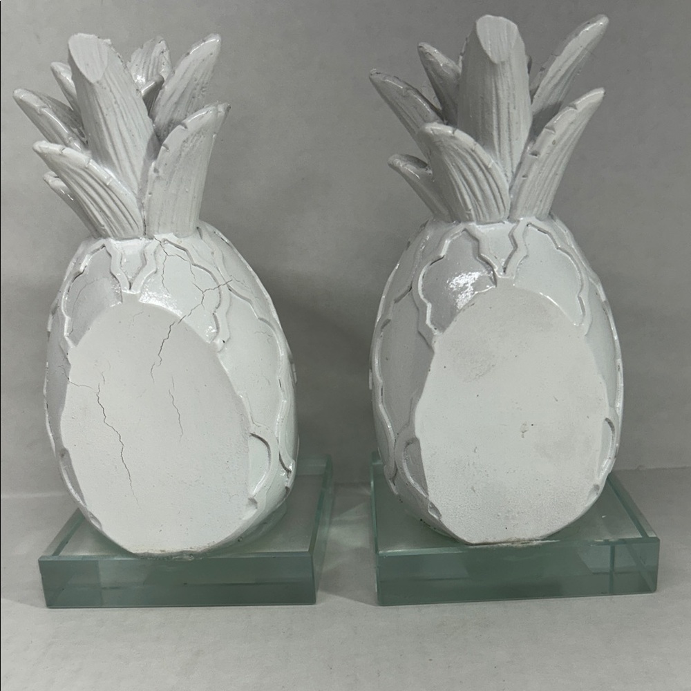 White Pineapple Decorative Bookends - Picture 2 of 6